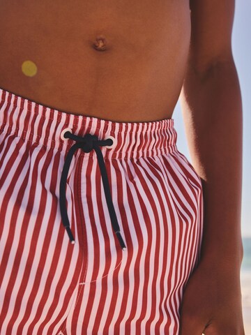 Shorts de bain Next en rouge
