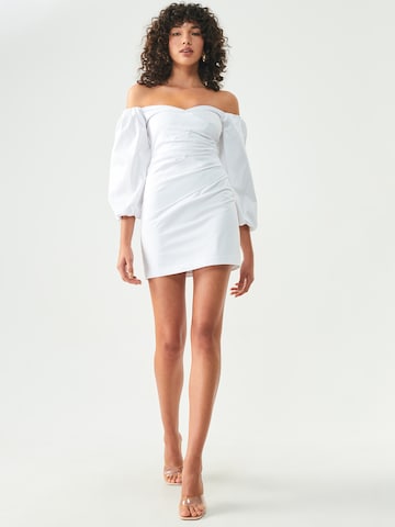 BWLDR Φόρεμα 'LATTE' σε λευκό: μπροστά