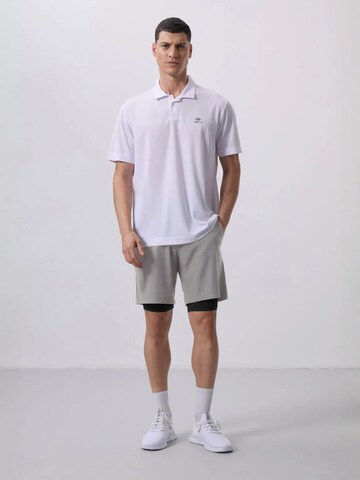 Tommy LifeTapered Hlače 'Shorts' - siva boja