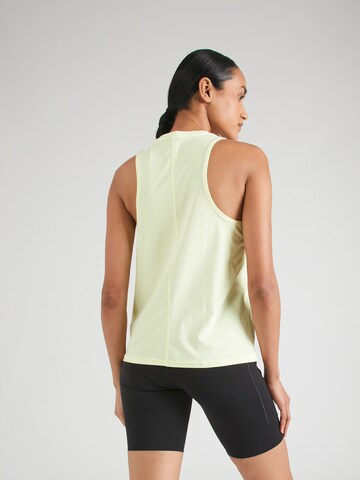 NIKE Sporttop 'TRAIL' in Grün