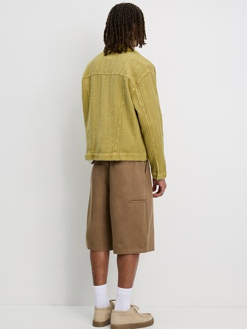 Pull&Bear Loosefit Chinohousut värissä beige