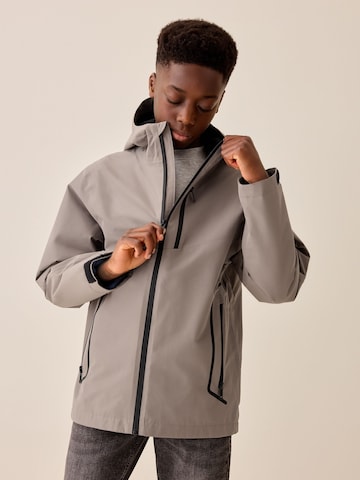 Veste mi-saison Next en beige : devant