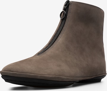 CAMPER Boots in Brown: front