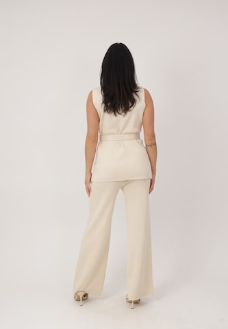 Elara Regular Pantsuit in Beige