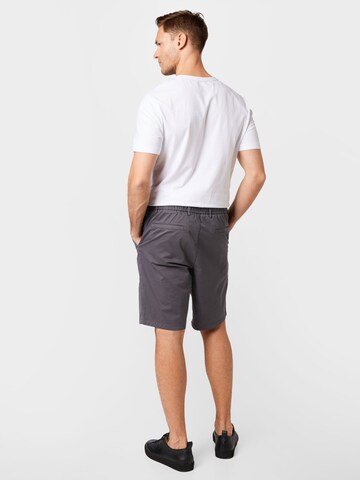 BOSS Regular Shorts 'Taber' in Grau