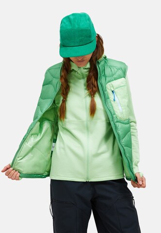 PEAK PERFORMANCE Vest in Green