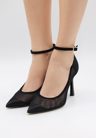 faina Pumps in Schwarz