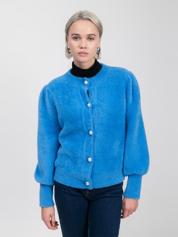 Influencer Strickjacke in Blau: Vorderseite