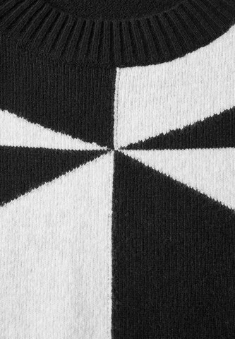 CECIL Sweater in Black