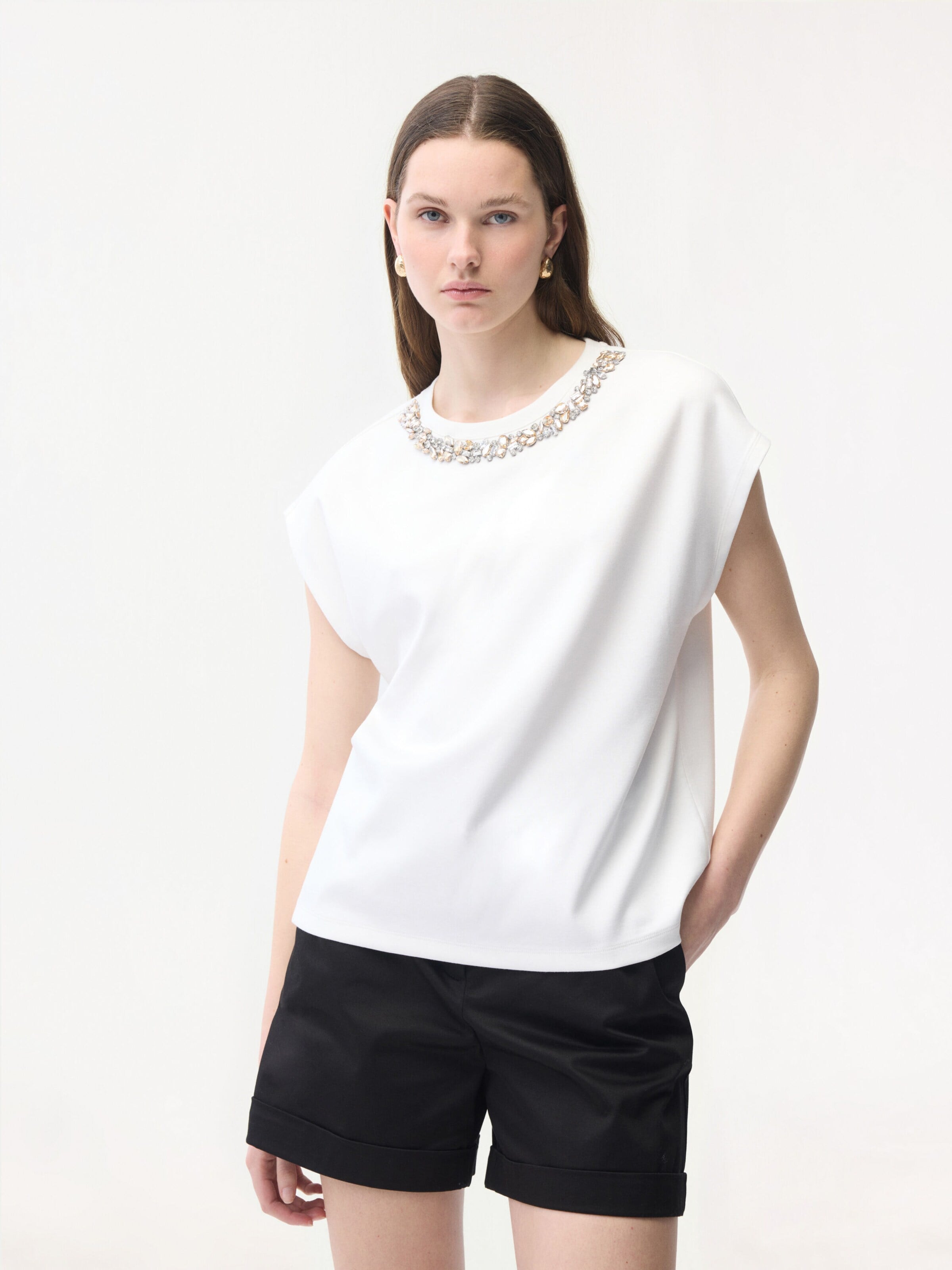 adl Blouse in Beige: voorkant