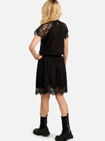 Liberte Essentiel Kjole ' ALMA-SS ' i sort