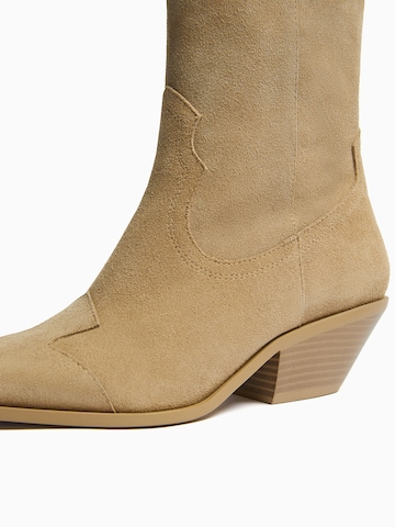 Bershka Stiefelette in Beige