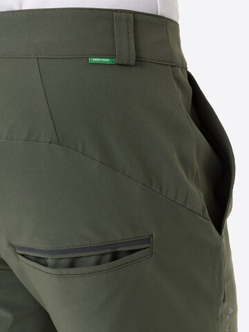 VAUDE Slimfit Sportshorts in Grün