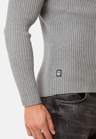 Redbridge Pullover in Grau