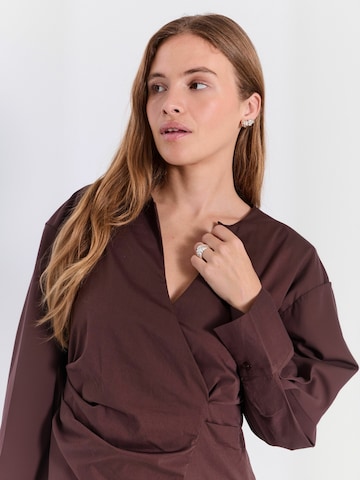 NORR Dress ' Otilia ' in Brown: front