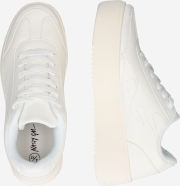 Nasty Gal Sneaker in Weiß