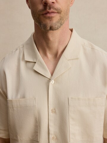 DAN FOX APPAREL Regular fit Риза 'Leonard' в бяло