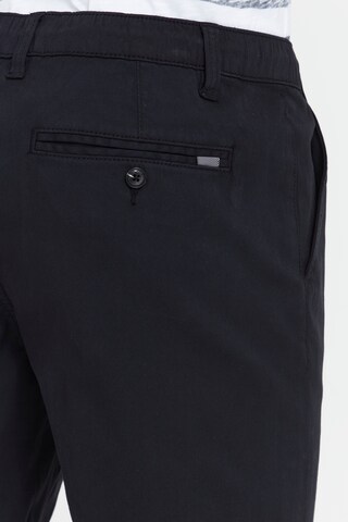 !Solid Regular Chino 'Laris' in Zwart