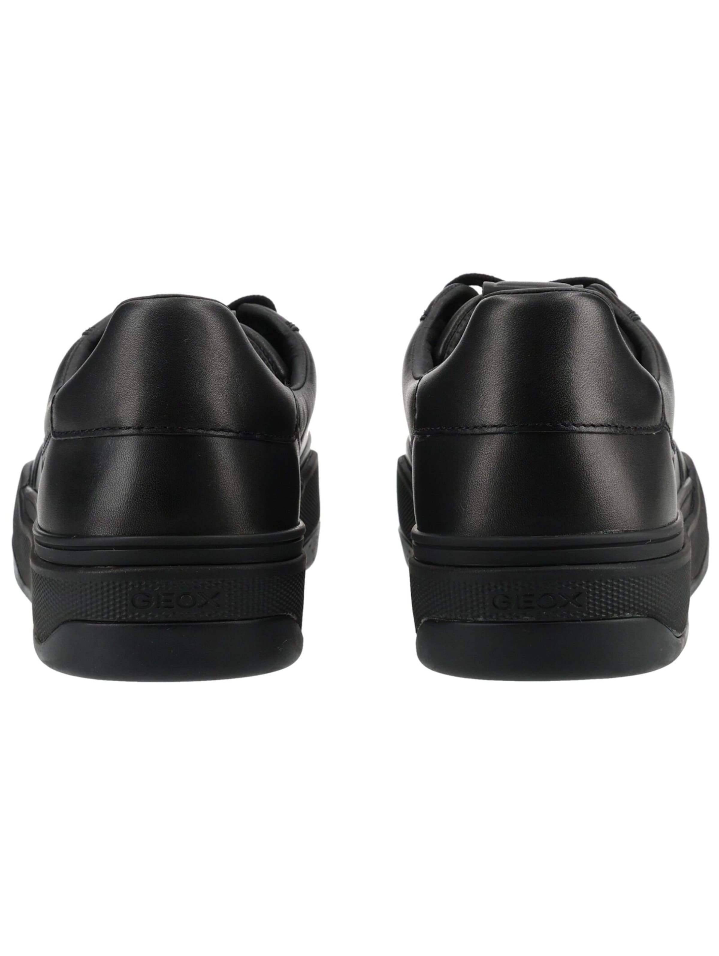 Baskets basses GEOX en noir