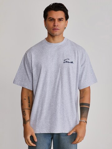 T-Shirt SikSilk en gris : devant