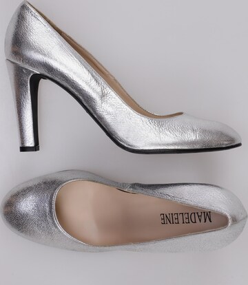Madeleine High Heels & Pumps in 39 in Silver: front