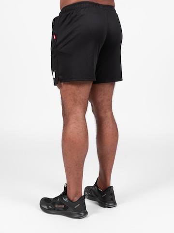 Gorilla Wear Regular Shorts 'Miles' in Schwarz