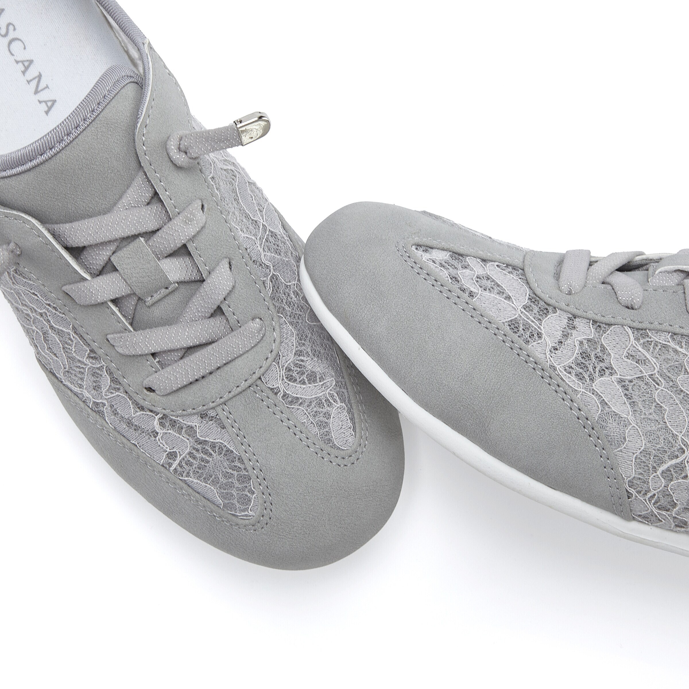 LASCANA Sneaker in Grau