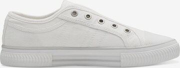 s.Oliver - Sapatilhas slip-on em branco