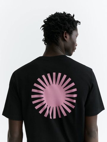Thinking MU Shirt 'ZACH' in Schwarz: Rückseite