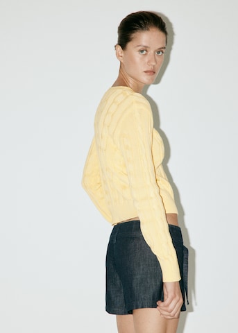 MANGO Пуловер 'IVY' в жълто