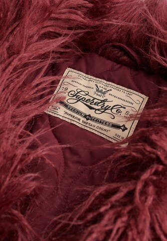 Manteau mi-saison 'Afghan' Superdry en rouge