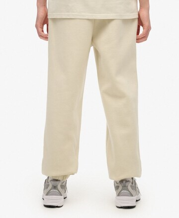 Effilé Pantalon Superdry en beige