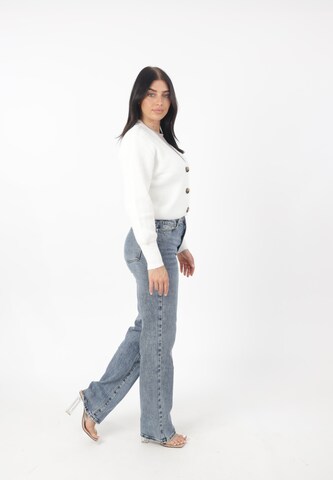 Elara Strickjacke in Weiß