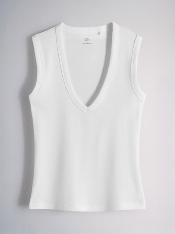 The Set Top in Braun
