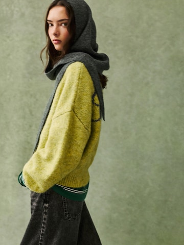 Pull&Bear Kape | siva barva