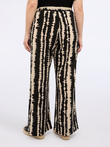 Fiorella Rubino - regular Pantalón en negro