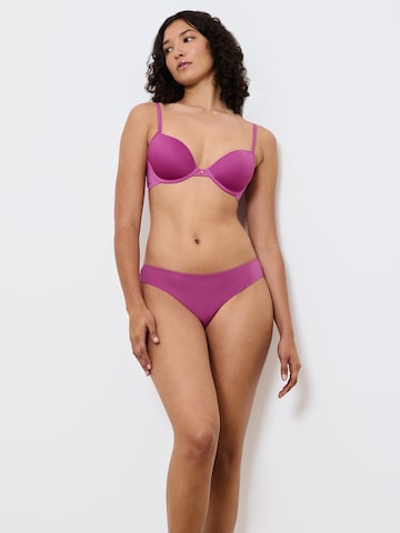 TRIUMPH - Cueca ' Body Make-Up Essentials ' em rosa