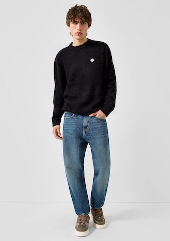 Pull-over QS en noir : devant