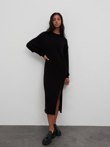 EDITED Dress 'Resi' in Black: front