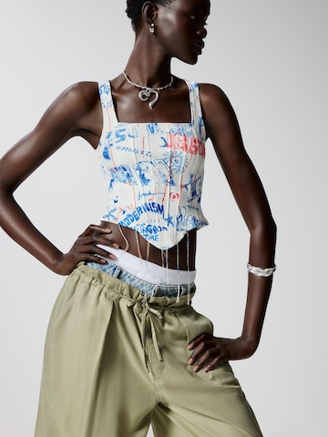 regular Pantaloni di Desigual in verde