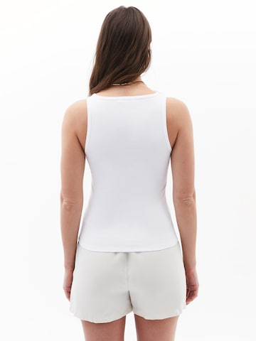 Haut OXXO en blanc