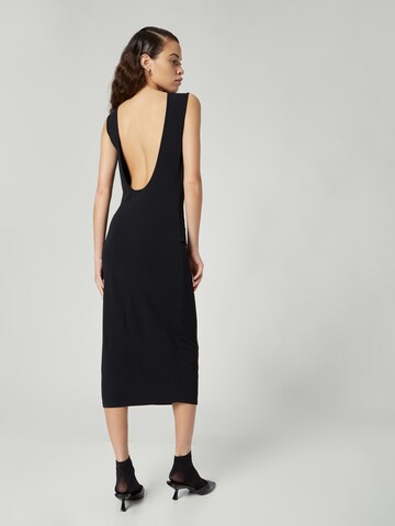 Bella x ABOUT YOU - Vestido 'Talea' en negro