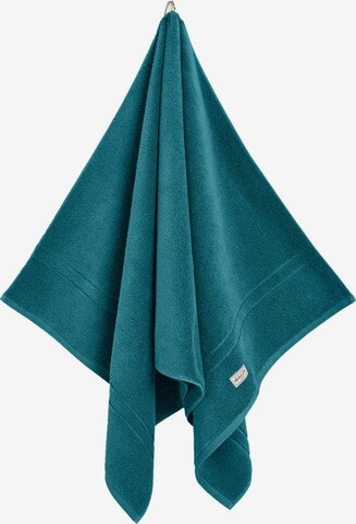 GANT Shower Towel in Blue