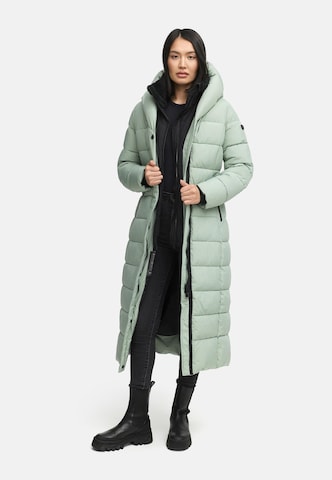 Cappotto invernale 'Pakoraa 16' di MARIKOO in verde: frontale