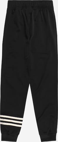 Tapered Pantaloni 'Adicolor' di ADIDAS ORIGINALS in nero