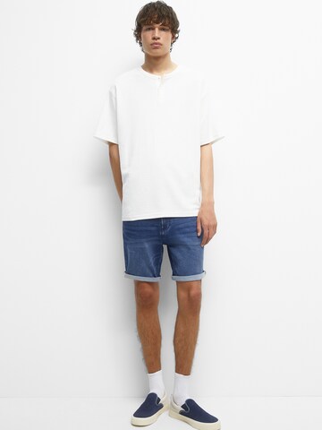 Pull&Bear Regular Shorts in Blau