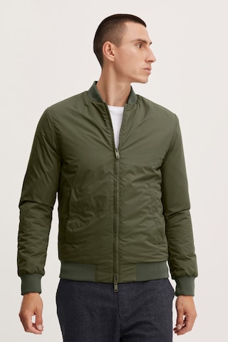 Casual Friday Between-Season Jacket in Green: front