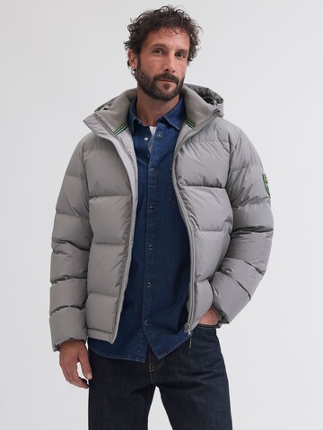 Portland Outerwear Company Between-Season Jacket in Grey: front