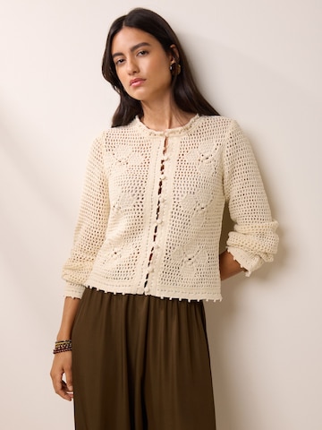Bhoem Knit cardigan in Beige: front