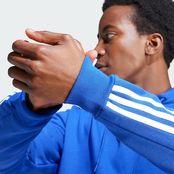 ADIDAS SPORTSWEAR Sportsweatshirt 'Essentials' in Blauw